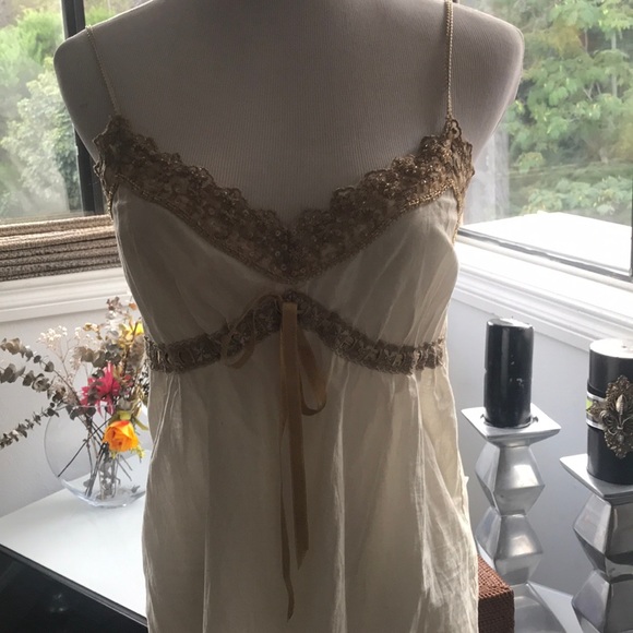 Top - Picture 5 of 8